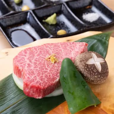 月給38～52万円！店長候補として店舗運営のリーダーにステップアップしませんか。