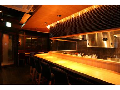 ジャズが流れる大人空間。さらにお客様に喜んでいただけるお店にしていきましょう!