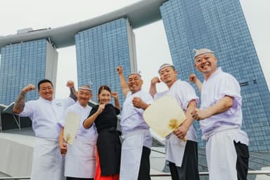 焼鳥を“技術を追求する世界”として深める。料理長をめざし、一串に向き合える場所です。