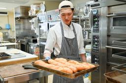 「どんなアイデアも実現できるあなただけのパン」作りができる自由度がある、利久が手掛けるベーカリー!