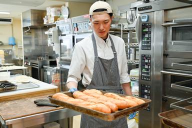 「どんなアイデアも実現できるあなただけのパン」作りができる自由度がある、利久が手掛けるベーカリー!