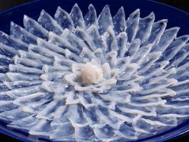 ランチ~宴会・会席、フルコースまで、名物の「フグ」を思う存分堪能できるお店です。