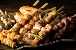 1900年創業の老舗「鶏三和」で店舗スタッフ募集!