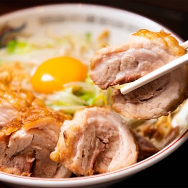 ブランド第一号店を、あなたの手で育てる。そのやりがいを全身で味わえる環境です。