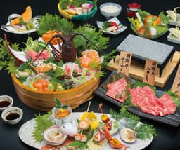 下呂温泉のホテルで、繊細な会席料理から大皿のビュッフェまで幅広い和食調理の経験が積める環境です。