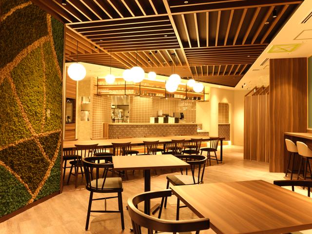 【土日祝休み&年間休日120日】平日は活気、夜は穏やか。ライフスタイルを大切に働ける霞が関のカフェスタッフ◎月給25万~30万円/難しい調理はありません!