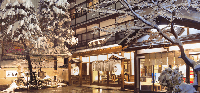 【伝統×遊び心の老舗旅館】月給32万~40万円!!月8~9日休&連休取得も可能!移住しやすさ抜群◎寮・食事補助ありで幅広い世代が活躍中<Uターン・Iターン歓迎>