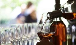 歴史と想いが詰まった自社ワインの魅力をお客さまへダイレクトにお伝えできるお店です。