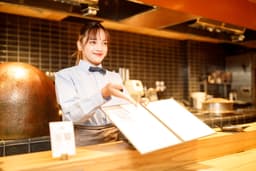 京都で展開する天ぷら、すき焼き・しゃぶしゃぶ業態で、店長候補としてブランドづくりに挑戦を