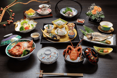 伊豆の旬を味わう、こだわりの会席料理