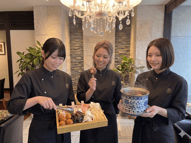 表参道・六本木の上質空間で、落ち着いた接客を。きのこ鍋専門店でホール募集