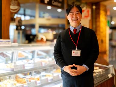 店長のその先を目指していただける方、大歓迎。月給25万~35万円。お休みはしっかり月8日あります。