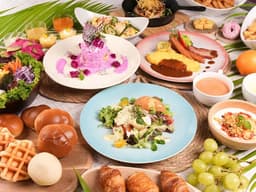 沖縄とアメリカンが融合した独自の料理スタイルに携わり、ホテル調理師としての専門性を高められます。