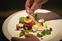 和洋食の料理人を募集!ホテル未経験の方もOK。居酒屋やバルなどで培った経験も活かしながらご勤務OK!