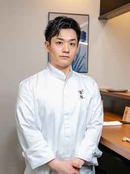 カウンター越しの所作や会話も“味”のひとつ。自分らしいおもてなしを。