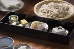 接客経験お持ちの方優遇!当社のサービススキルを身につけよう◎