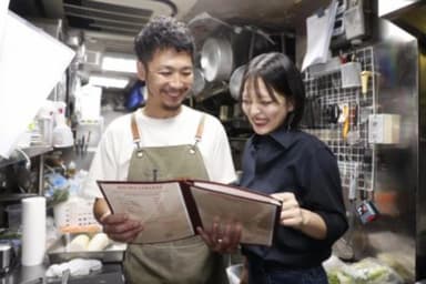 神保町の裏路地に佇む隠れ家ビストロが、あなたの新しい職場になります。