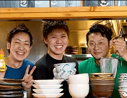 スタッフと連携しながらお店を動かすポジション。チームづくりにも関われます