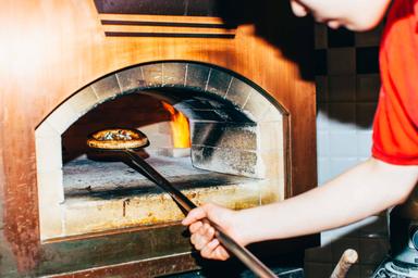 ワイワイ楽しく働けるカジュアルイタリアンのお店で一緒に成長しませんか?