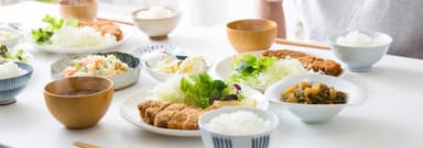 食事の質を追求する「百膳あっても一人ひとりちがうお膳」の理念のもと、調理師として高い志で働けます。