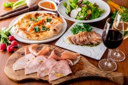 お昼はピザがメインのイタリアン