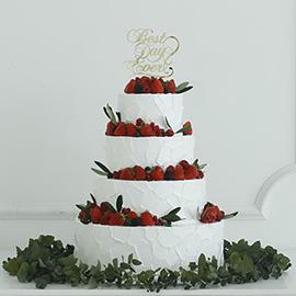 華やかな舞台を支えるウェディングスイーツ。チームを率いるシェフパティシエの仕事!