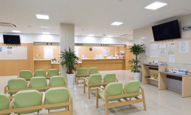 月7~8日休み&残業月20時間以下。無理なく働ける環境をご用意して、お待ちしております。