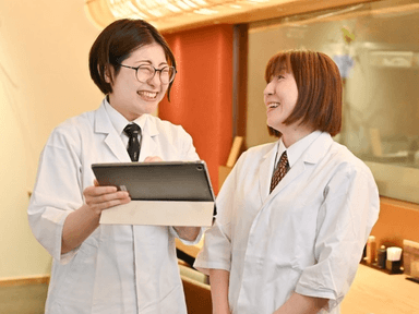 広島で新たなスタートをきりませんか。月給35万~50万円。 転職回数や今までの業界経験は不問です