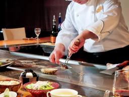 当社が全国で運営しているゴルフ場のレストランで料理長の募集です