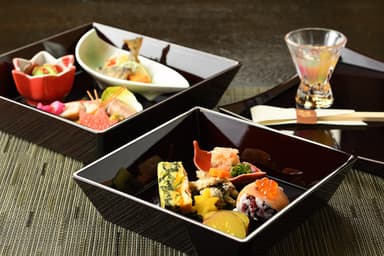 焼き物・揚げ物・蒸し物・煮方・板場など幅広いポジションがあり、経験に応じた業務で活躍可能です。