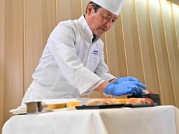 昨年度賞与5.2カ月分。月給最大34.7万円スタートに加え、残業代は全額別途支給します。