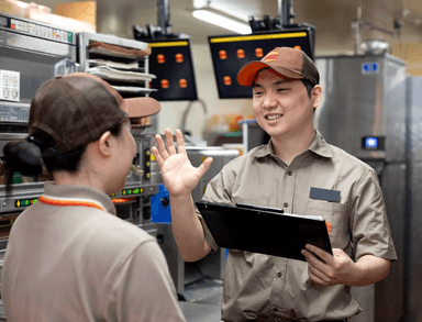 「バーガーキング」は、毎年1,000店舗以上をオープンし世界で最も高い成長率を達成しています