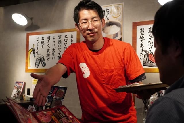 ≪月給32万~37万円★前職給与を最大限考慮≫新店計画多数につきポスト豊富/寮サポートあり/スピード昇格可能/目標達成で毎月インセンあり