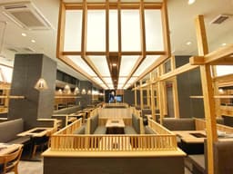 国産牛の小腸にこだわる一品。素材に向き合う仕事です。