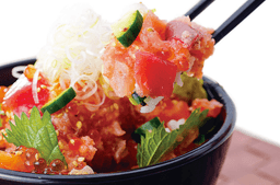 鮮度抜群の海の幸と活気にあふれるお店で、料理長候補としてのキャリアを始めよう!
