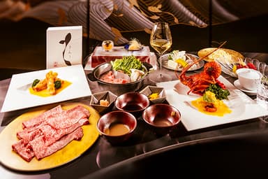 銀座で、客単価3万円を超える高級店の洗練された調理現場と接客スキルを基礎から習得できます。