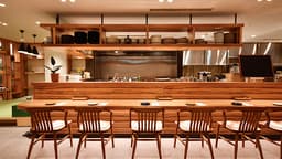 古都鎌倉で愛されるクラフトビールの専門知識が身につき、ビールと料理のペアリング技術も磨ける環境です。