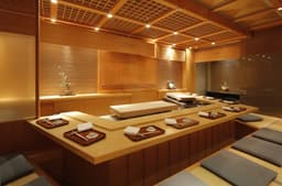 着物の着付けをはじめ、洗練された美しい日本の所作や丁寧なマナーを一から習得可能です。