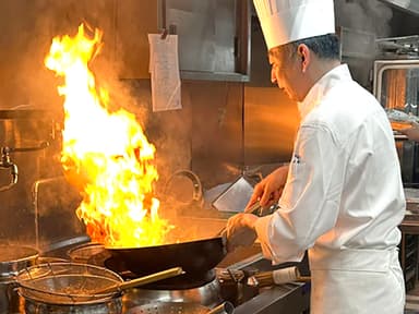 料理長から丁寧に学べる環境。確かな技術を積み上げられます。