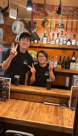 活気あふれる宇都宮屋台横丁。この一角があなたの舞台です。