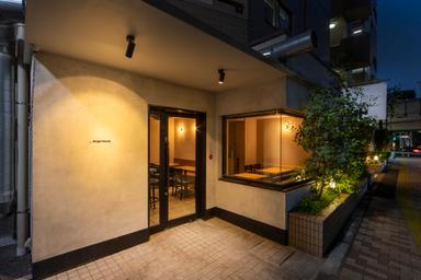 和牛バーガーが主役のビストロで、次期シェフ候補を募集!